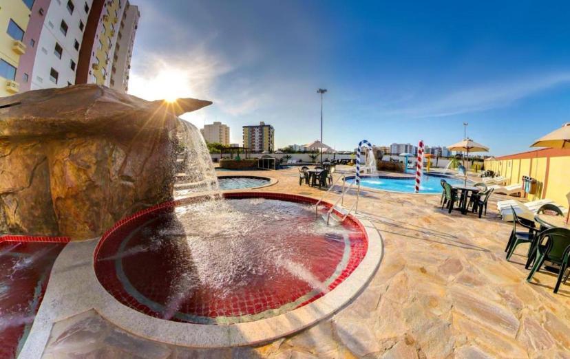 Golden Dolphin Supreme Apartment *